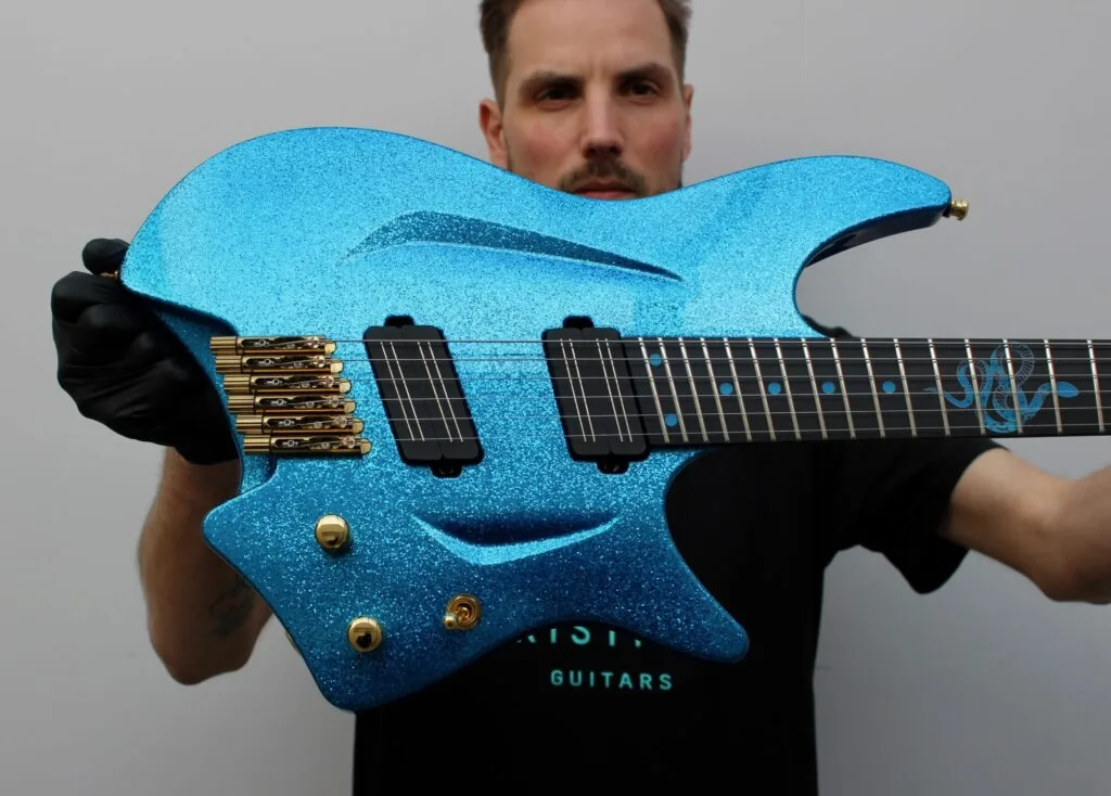 H/06 Deep Sky Blue Sparkle | Aristides Guitars