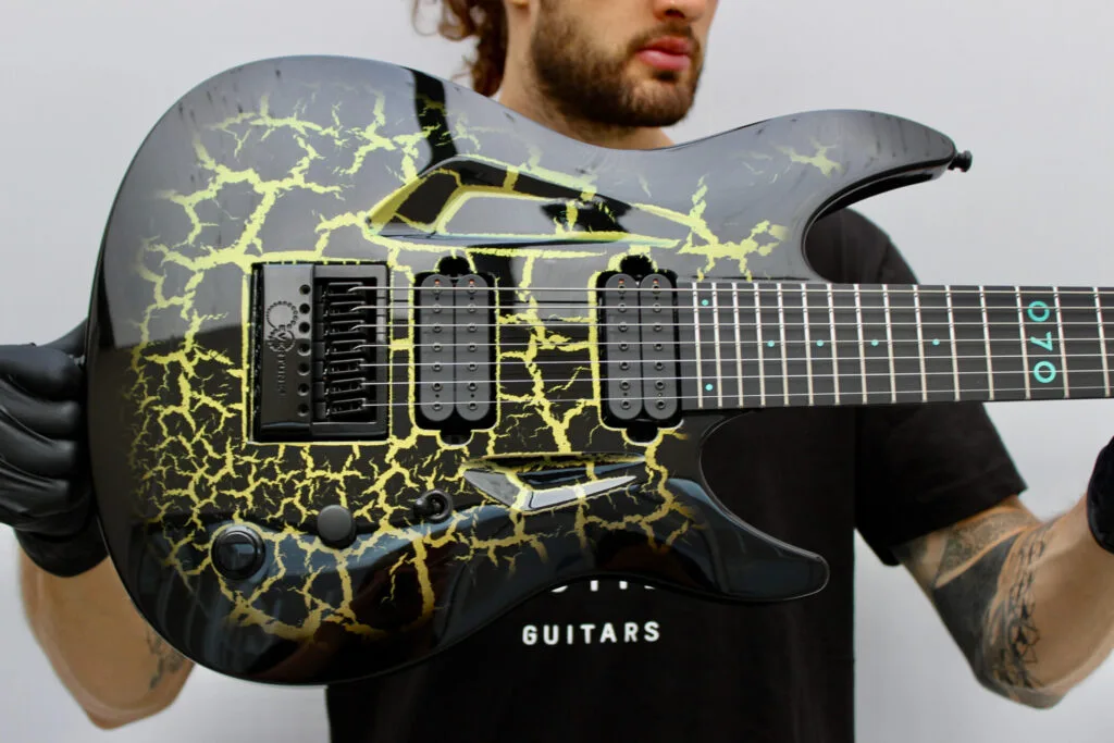 070 Blue/Green Chameleon Crackle Burst Gloss | Aristides Guitars