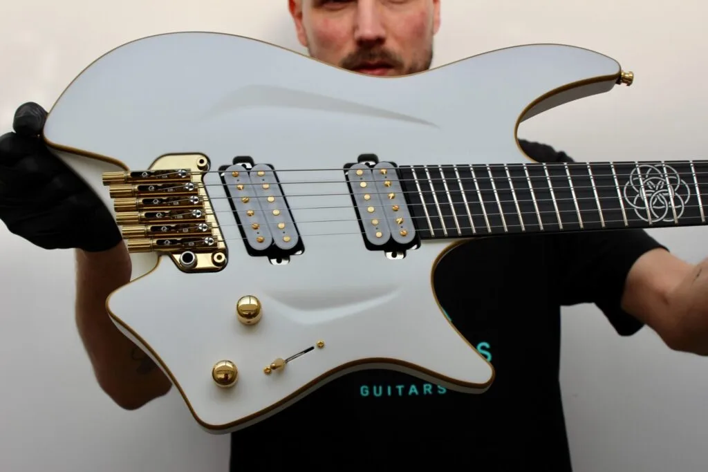 H/06 White with Gold Faux Binding Satin | Aristides Guitars