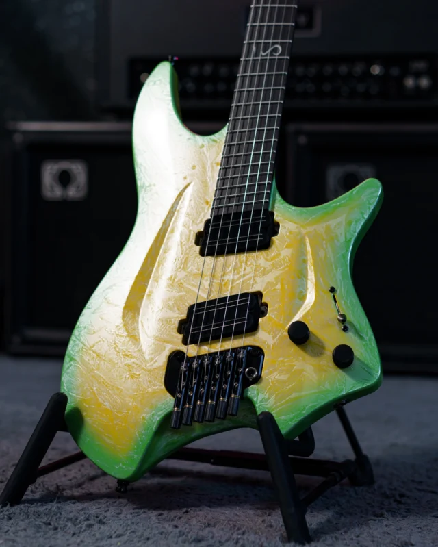 Aristides H/06 Slime Marble Custom loaded with @bareknucklepickupsofficial Alnico 5 Blackhawks!