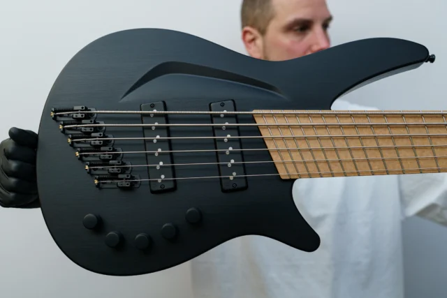 Aristides S/B6R Black loaded up with @nordstrandaudio Fat Stack pickups!