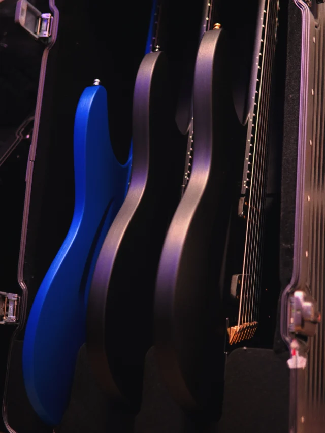We’re off to @rdrfestival this week!And we’re bringing along a bunch of demo guitars for people to try out!From an H/06R in Cerulean Blue, to our straight scale STX6R in Seafoam, among a killer selection of others!If you’re coming to the show, be sure to stop by our booth!