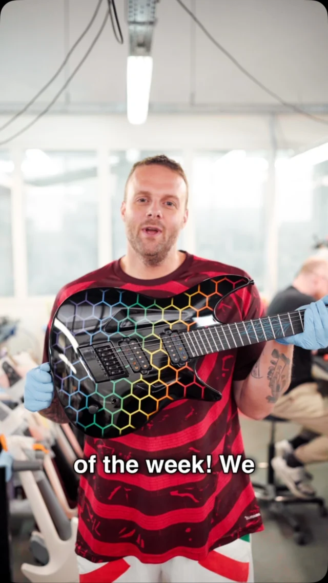 Build of the Week Aristides 060S Rainbow Hexagon Custom for our buddy Sean in Australia! Features an insane finish, multiscale @evertune and custom coloured bolts on @bareknucklepickupsofficial Polymaths!