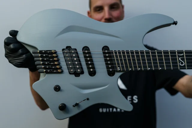 Aristides H/06R Lambo Grey loaded with @bareknucklepickupsofficial Polymaths in the bridge, and Slow Hands for both single coils!