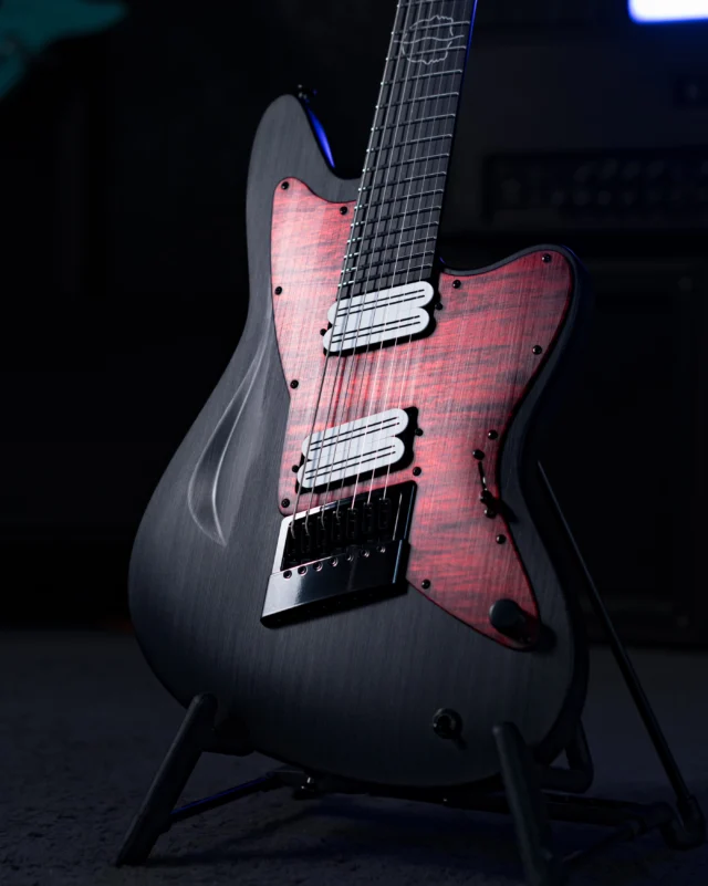 Guitar Summit In-Stock Builds are available for purchase on our website! (Link in Bio)These guitars are completed, and will be shipped one week after Guitar Summit (this weekend). This is a perfect chance to pick up one of our guitars, especially if you want to avoid the wait!As always with our in-stocks, hardware and electronics cannot be changed or swapped out, but we’re happy to change tuning / string gauges for you!Price List (ex. VAT):
€5020 STX7SR Black
€3365 H/06R White
€3360 S/B5R Black
€4140 060SR Light Grey
€3465 H/07R Black
€3660 STX6SR Desert Tan
€4950 070S Blurple Sparkle
€3540 060R Black