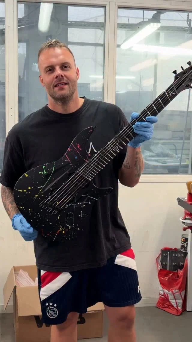 Build of the Week 070S Splatter Satin Custom loaded with @bareknucklepickupsofficial Polymaths!